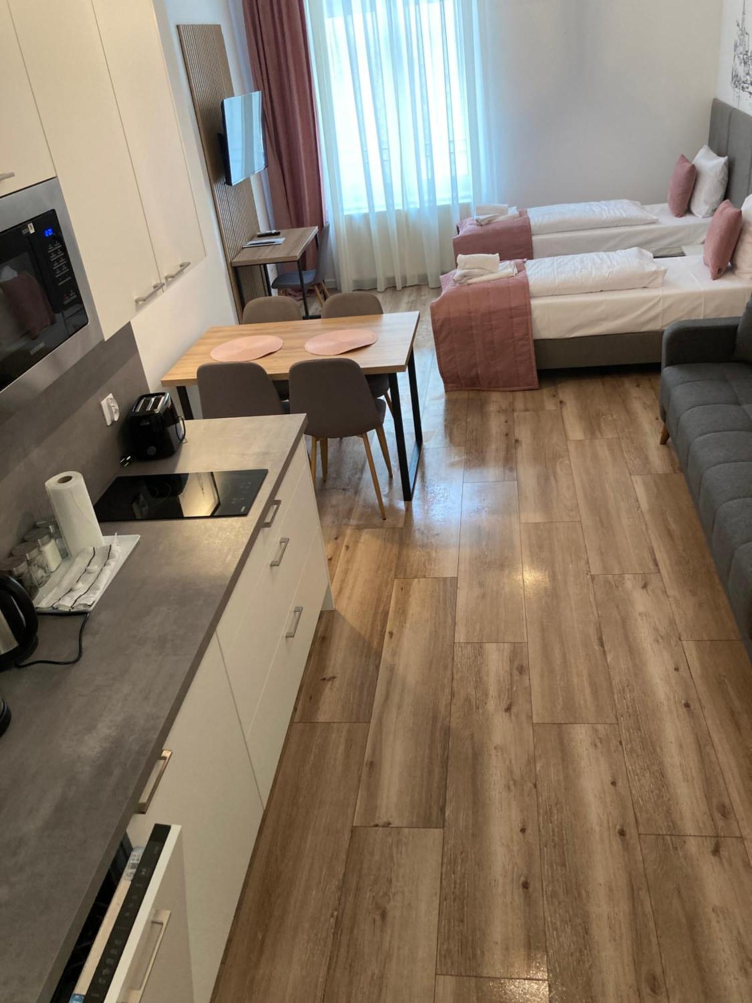 ורוצלב Aviendo Old Town Apartments מראה חיצוני תמונה